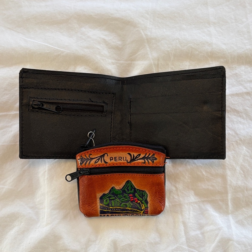 Peruvian Leather Wallet and Coin Pouch Set - craftsman and locally sourced - Picture 3 of 3